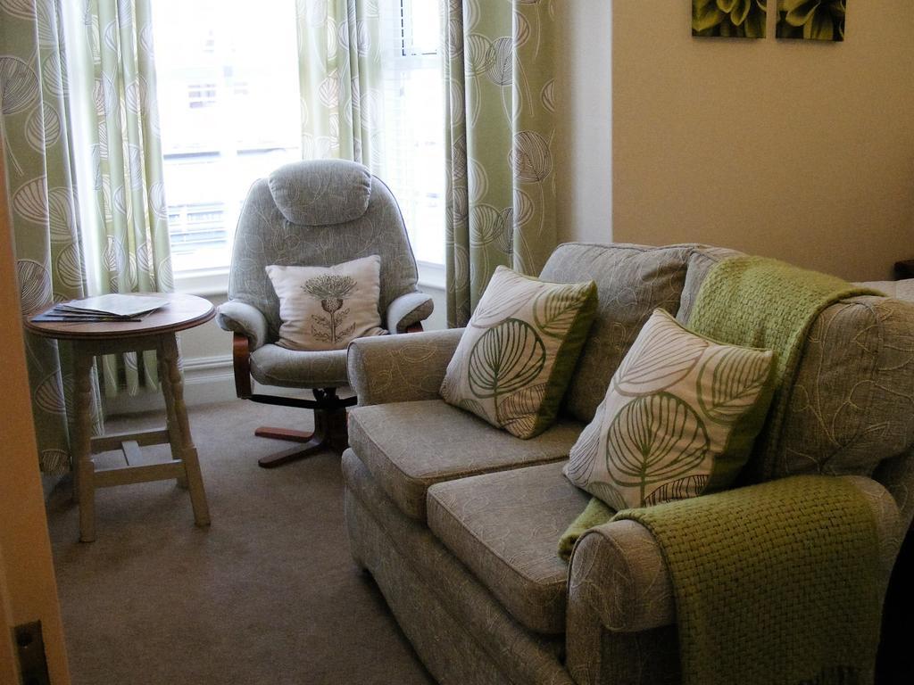 Birchleigh Guest House Grange-over-Sands Εξωτερικό φωτογραφία